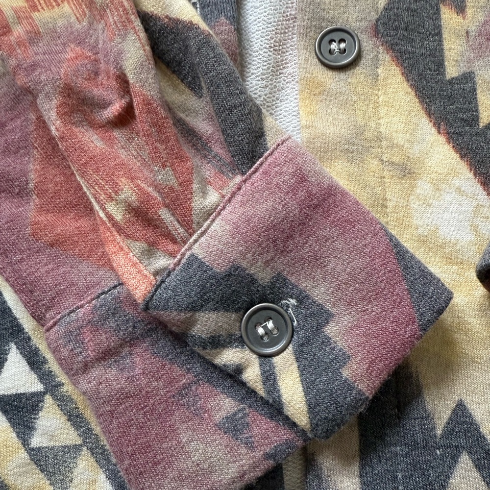 Aztec Patterned Button-Up Shirt - Picture 4 of 4